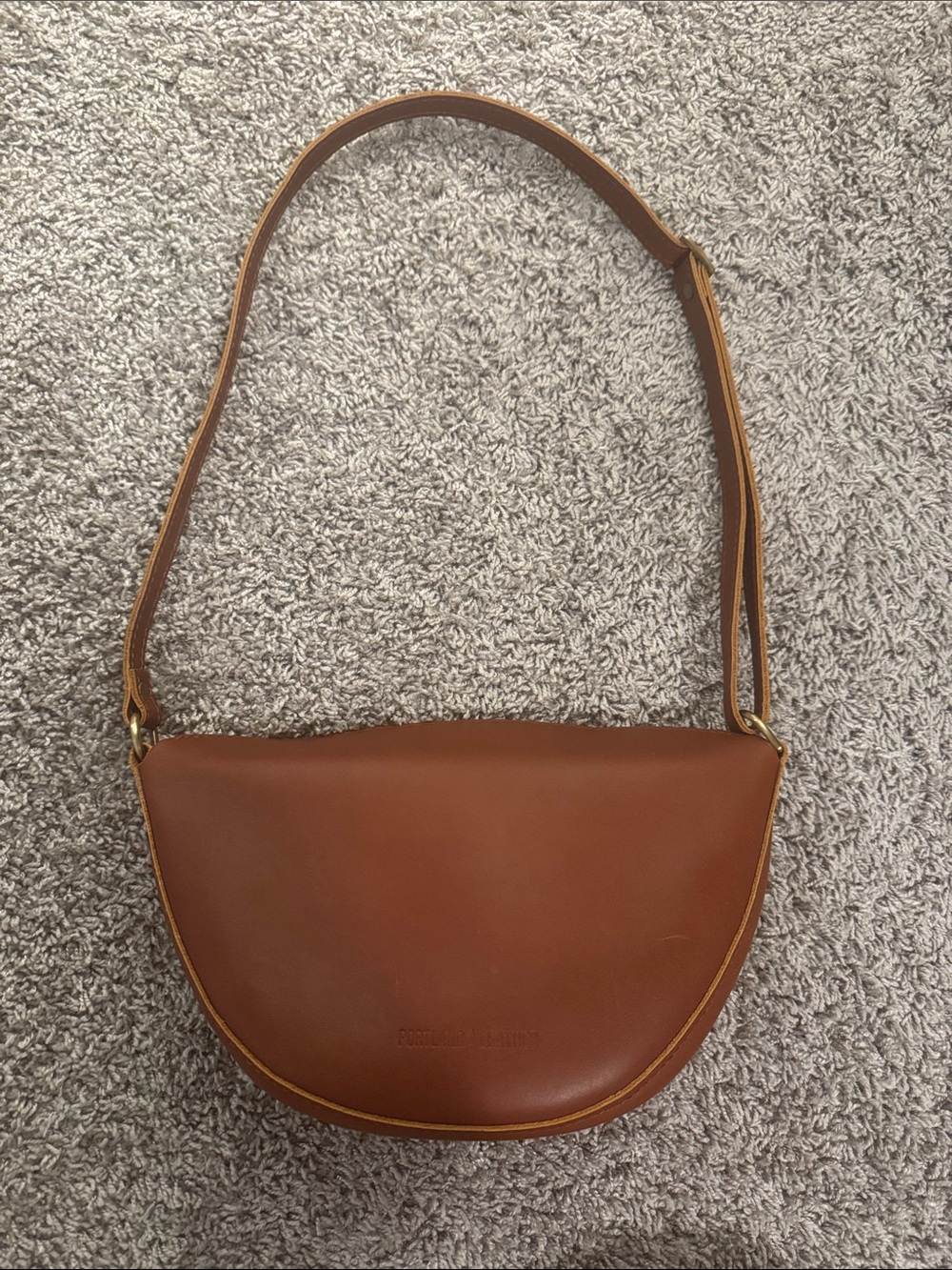 Portland Leather Koala Sling Bag in Honey - Picture 2 of 3